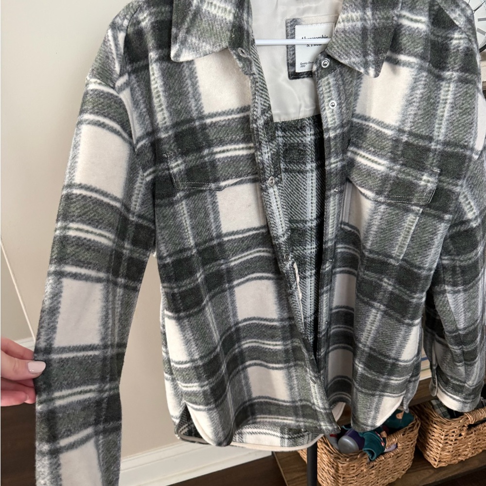 Abercrombie & Fitch Green and Gray Shacket